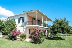 Woodpecker House Lefkada